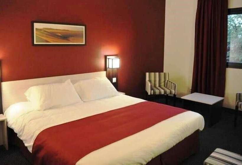 Номер Стандарт, Akena La Ferte Bernard