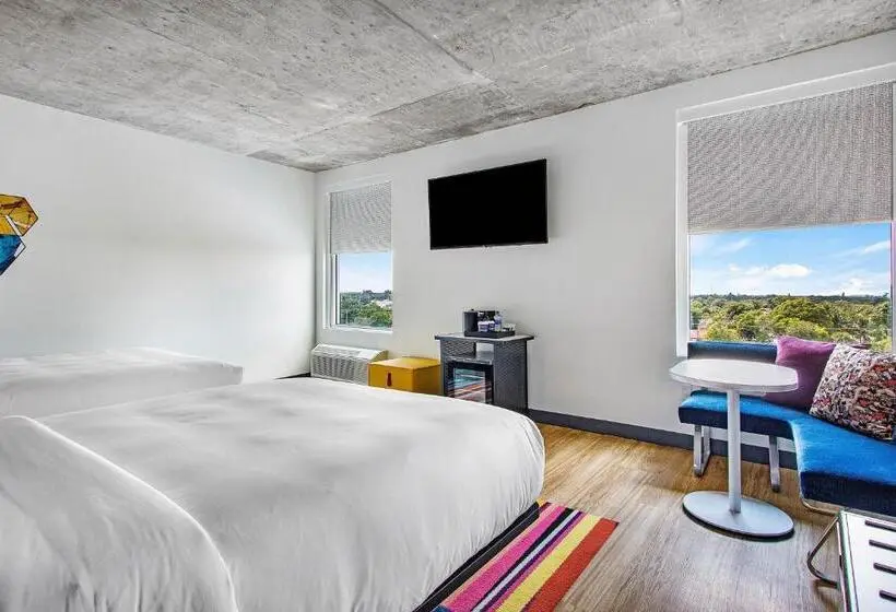 身障者適用クイーンサイズベッドルーム, Aloft Delray Beach