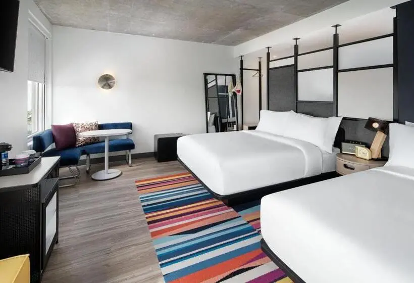 身障者適用クイーンサイズベッドルーム, Aloft Delray Beach