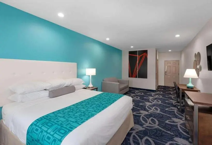 キングサイズベッドのスタンダードルーム, Americas Best Value Inn Houston Willowbrook