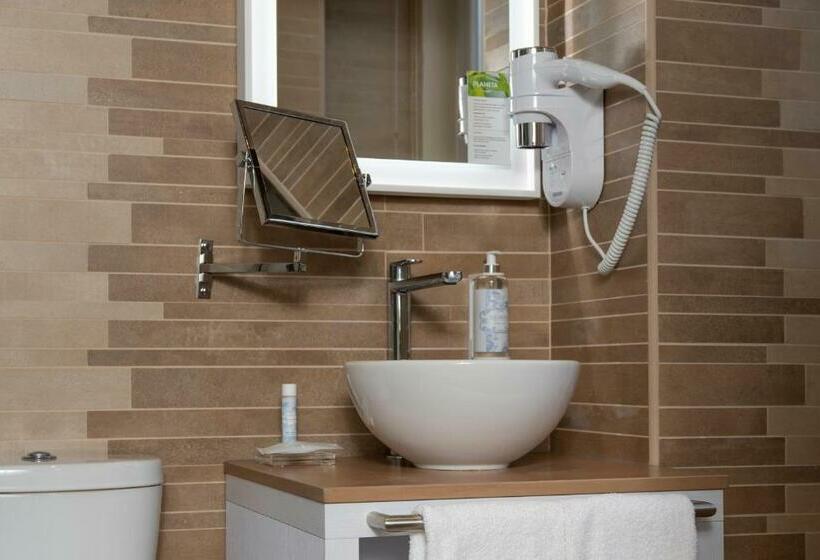 اتاق استاندارد, Be Poet Baixa