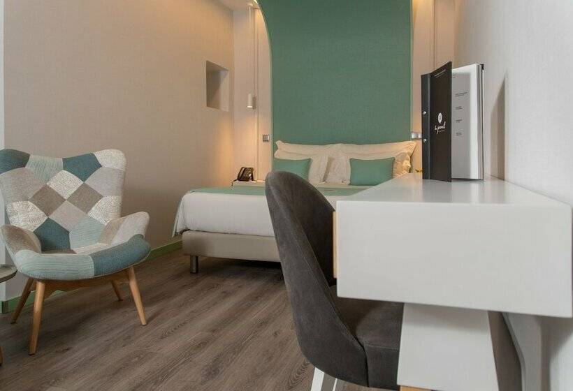 اتاق سوپریور, Be Poet Baixa