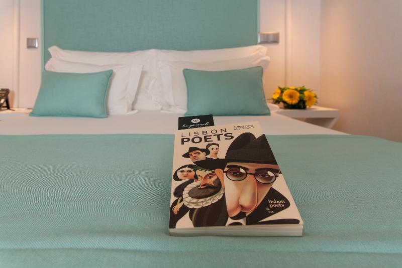 اتاق سوپریور, Be Poet Baixa