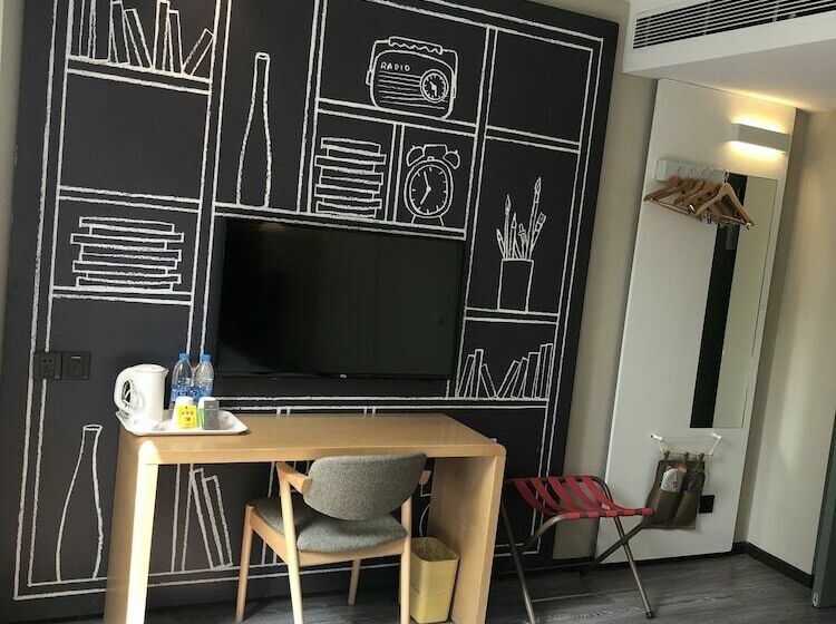 Номер Superior, Ibis Chengdu East Railway Station