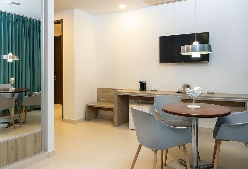 Люкс, Portobelo Plaza De Las Americas