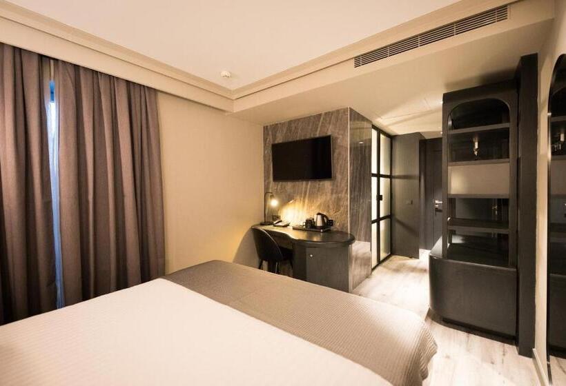 חדר סטנדרט לשלושה, Silken Saaj Las Palmas