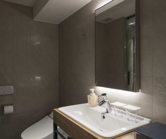 חדר סטנדרט, The Flag Shinsaibashi