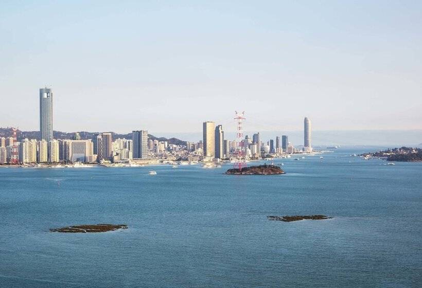 سوییت اجرایی, Xiamen Marriott Hotel Haicang