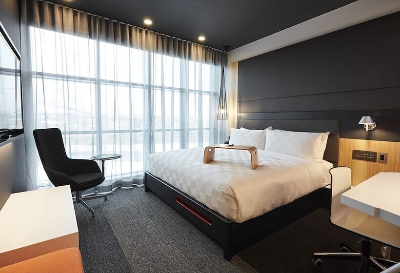 Номер Стандарт Двуспальная Кровать, Alt Hotel Calgary East Village
