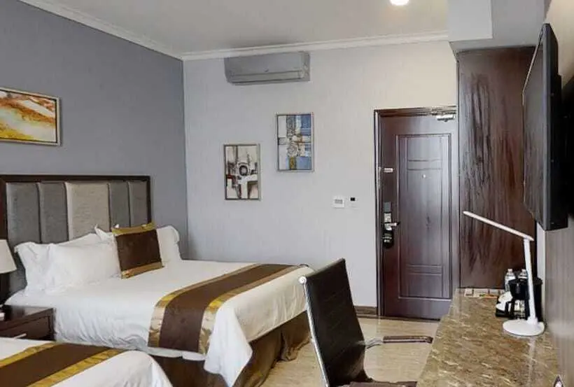اتاق اجرایی, City Plaza  & Suites