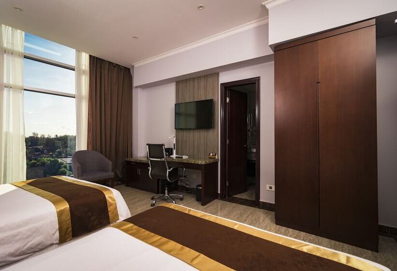 이그제큐티브 룸, City Plaza  & Suites