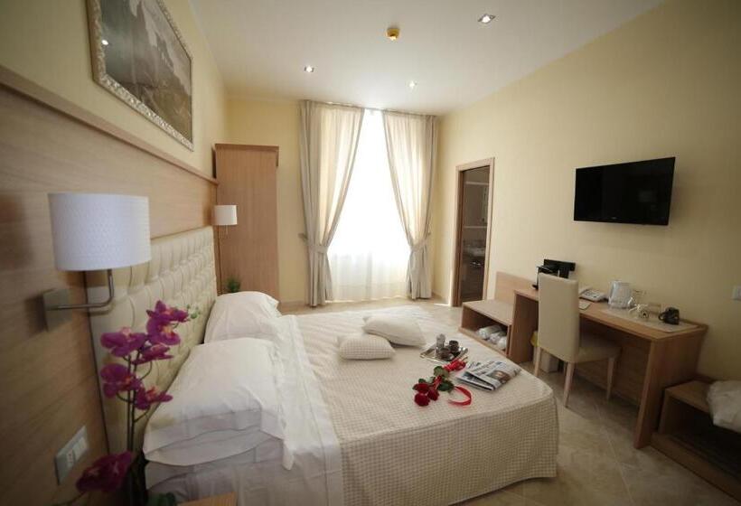 اتاق سوپریور با تخت بزرگ, Esposizione Palace