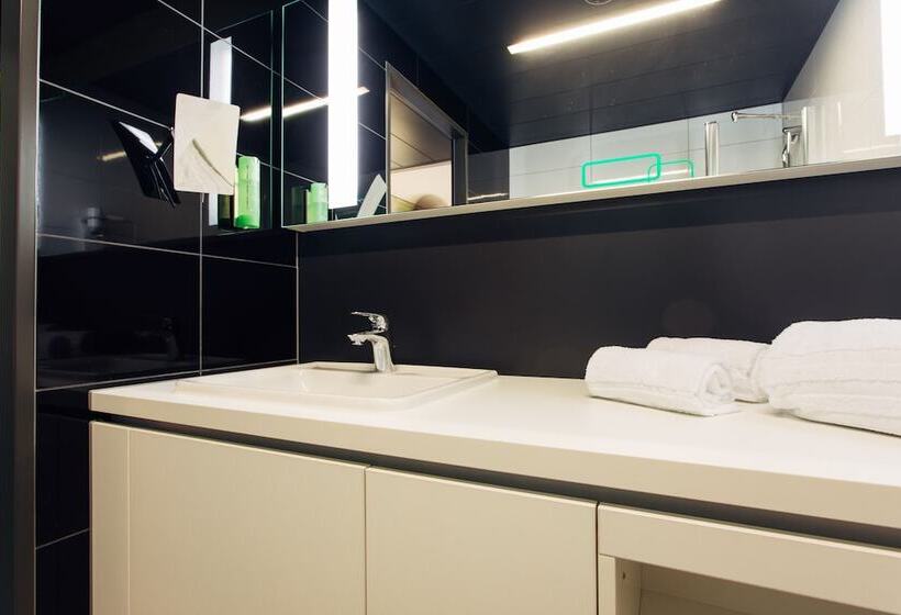 Estudio Estàndard, Harry S Home Zürich Wallisellen