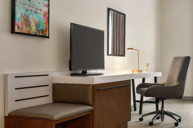 اتاق استاندارد برای معلولان, Hilton Garden Inn Seattle Airport