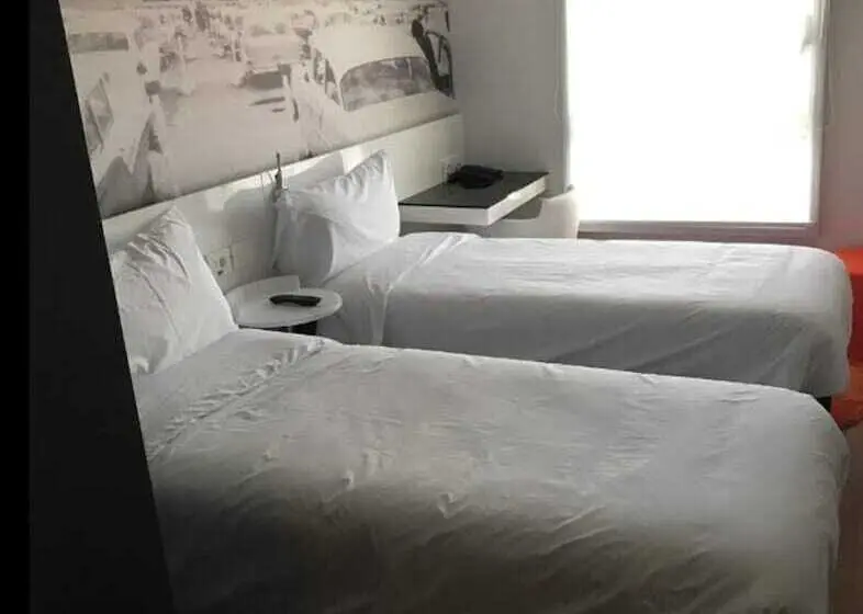 スタンダードルーム, Ibis Styles Montevideo Biarritz