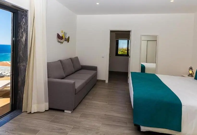 اتاق سوپریور با چشم‌انداز دریا, Mareta Beach House   Boutique Residence