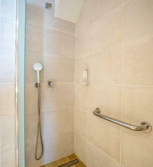 Quarto Estandar para Deficientes Físicos, Inner Hotel Rupit Adults Only