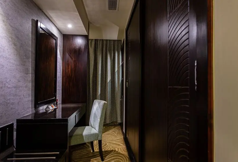 اتاق پرمیوم, Triumph Luxury