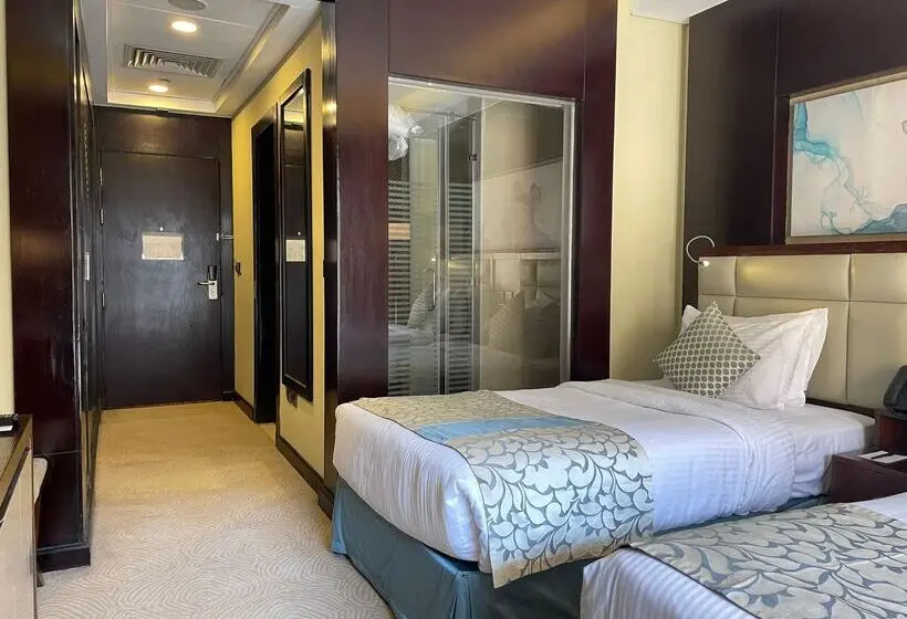 کابین, Triumph Luxury