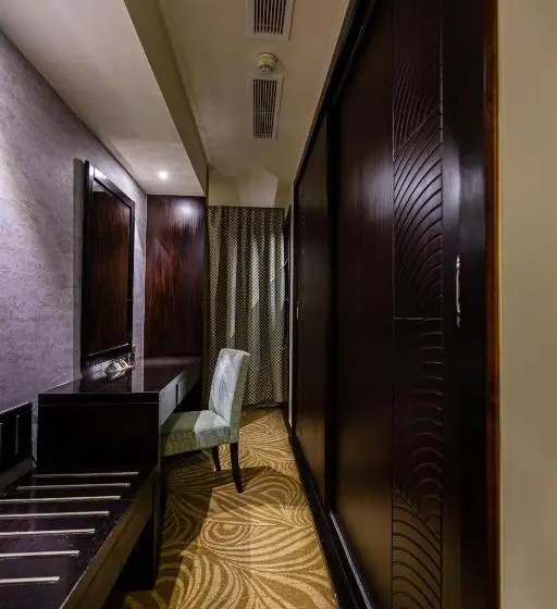 اتاق پرمیوم, Triumph Luxury