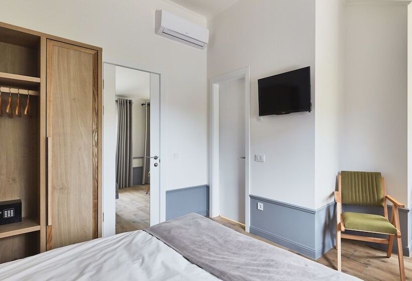 اتاق سوپریور با چشمانداز شهر, Wine&pillow Hotel By Frapolli