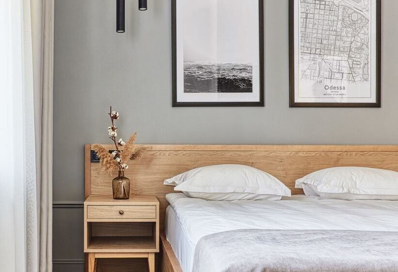 اتاق سوپریور با چشمانداز شهر, Wine&pillow Hotel By Frapolli