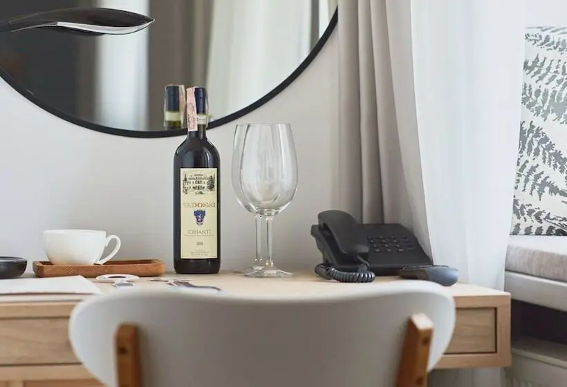 اتاق سوپریور با چشمانداز شهر, Wine&pillow Hotel By Frapolli