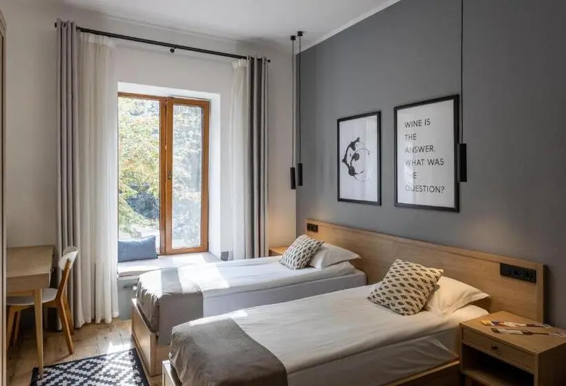 اتاق سوپریور با چشمانداز شهر, Wine&pillow Hotel By Frapolli
