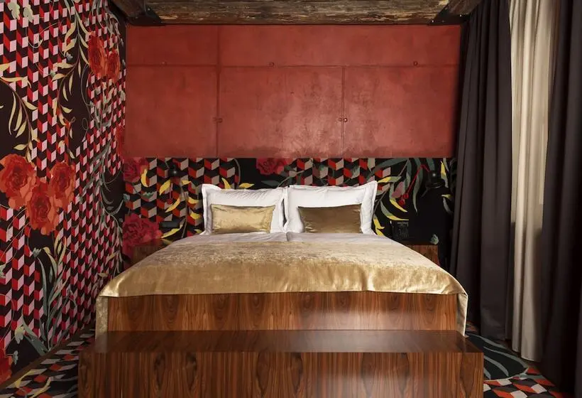 デラックスルーム, Winery & Design Hotel Roxanich