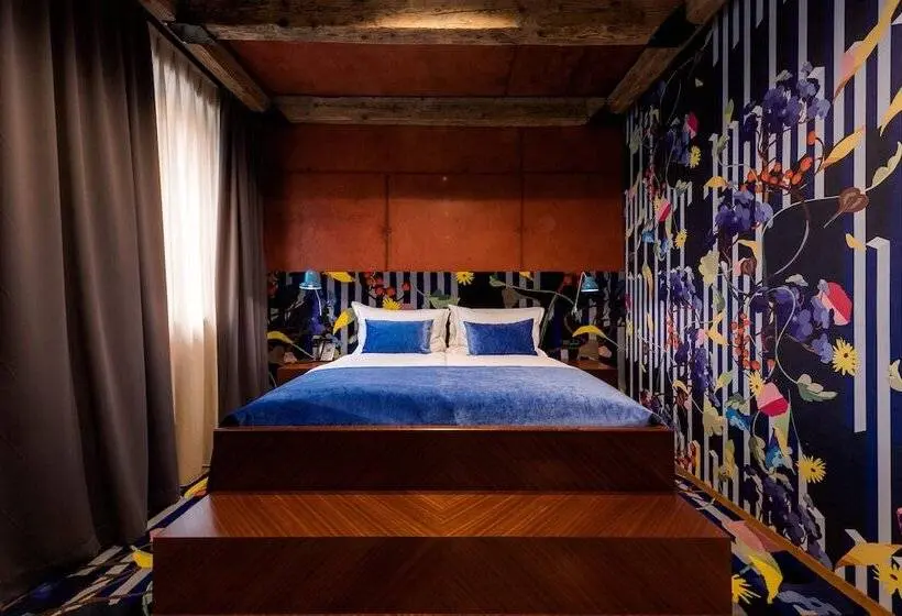 デラックスルーム, Winery & Design Hotel Roxanich