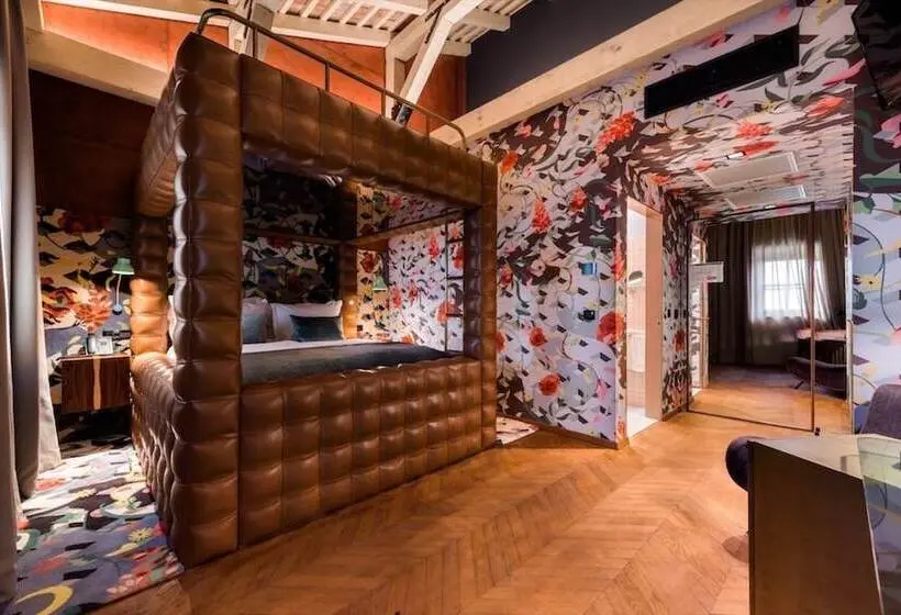 デラックスルーム, Winery & Design Hotel Roxanich