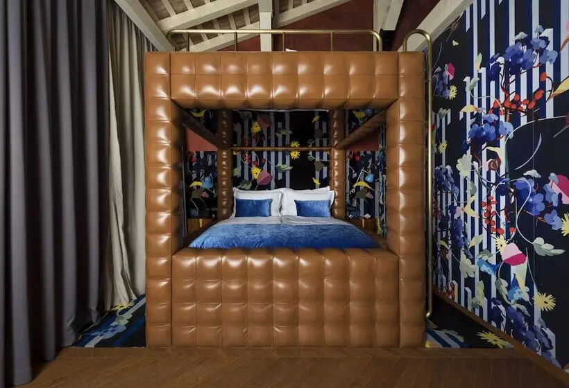 デラックスルーム, Winery & Design Hotel Roxanich