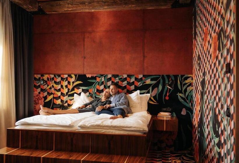 디럭스 룸, Winery & Design Hotel Roxanich