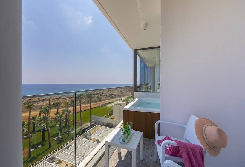 行政套房, Leonardo Crystal Cove Hotel & Spa – Adults Only