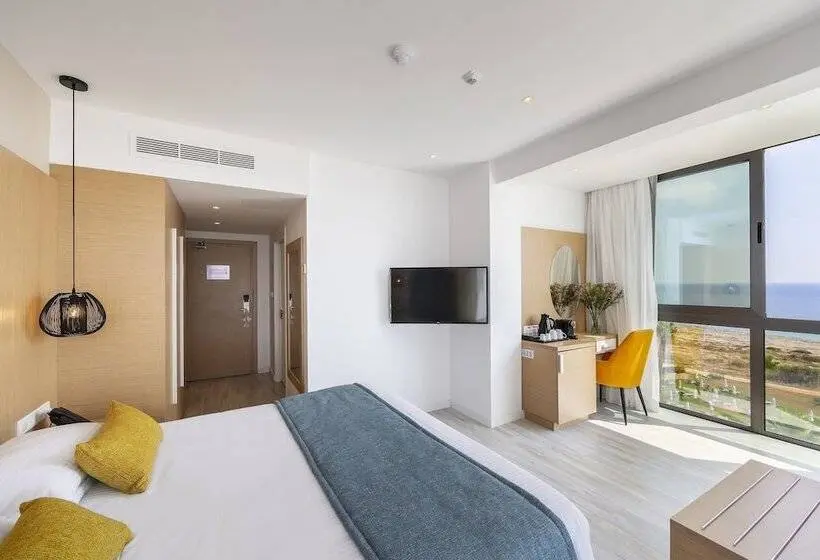 ジュニアスイート, Leonardo Crystal Cove Hotel & Spa – Adults Only