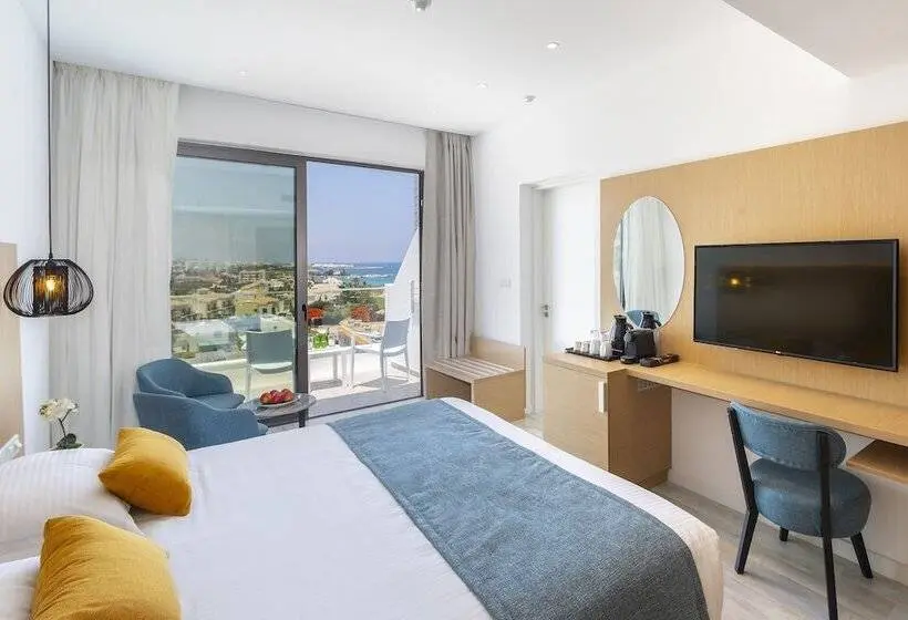 サイドオーシャンビュースタンダードルーム, Leonardo Crystal Cove Hotel & Spa – Adults Only