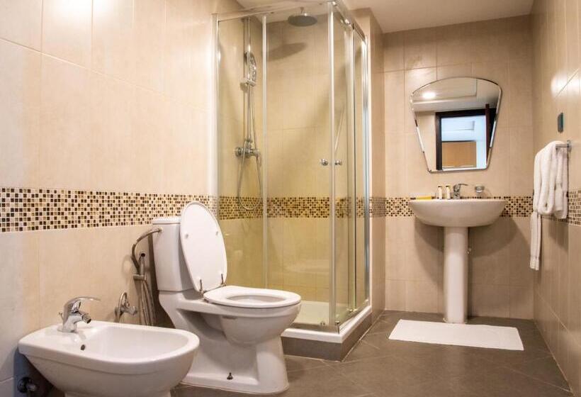 חדר סטודיו סטנדרד, Ottoman Signature