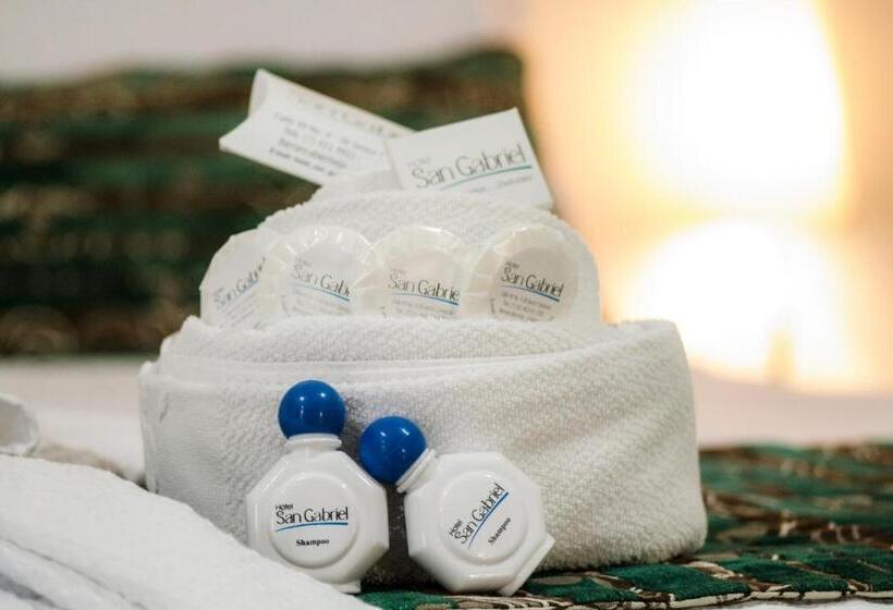 Номер Стандарт, San Gabriel