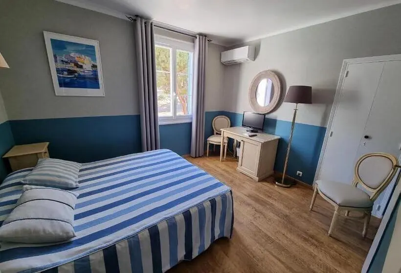 Standard Kolmen Hengen Huone, Stella Mare
