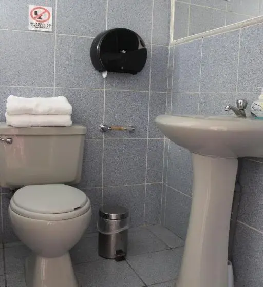 اتاق لوکس خانوادگی, Velero Sur