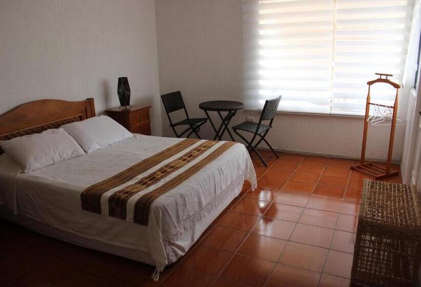 Quarto Familiar Deluxe, Velero Sur