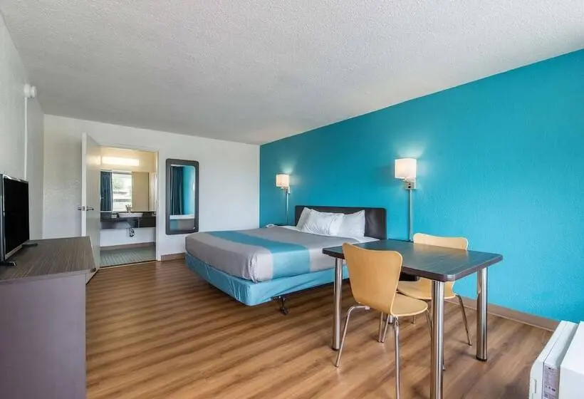 デラックスルーム, Motel 6 Pekin, Il