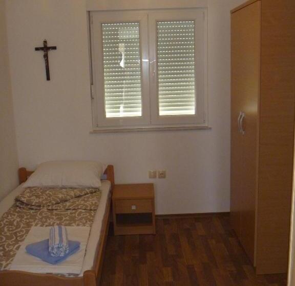 اتاق استاندارد یک نفره, Pansion Turudić