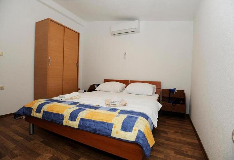 اتاق استاندارد با بالکن, Pansion Turudić