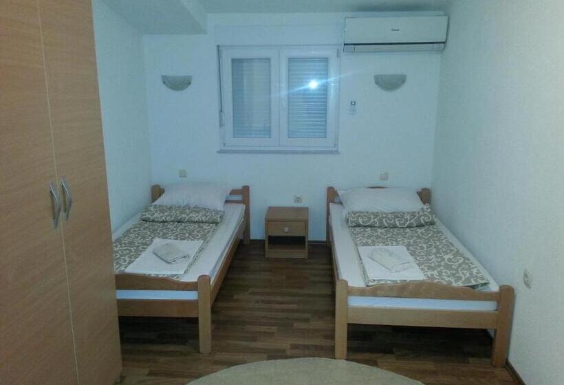 اتاق استاندارد, Pansion Turudić