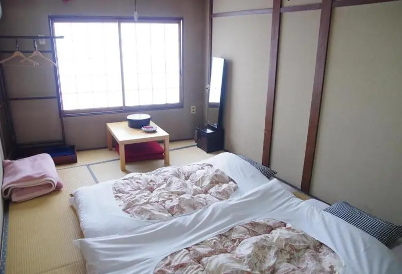 バス共有のスタンダードルーム, Ryokan Takayama
