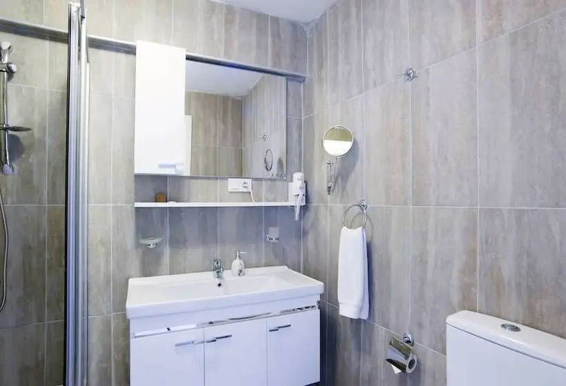 エコノミールーム, Blueway Hotel Residence