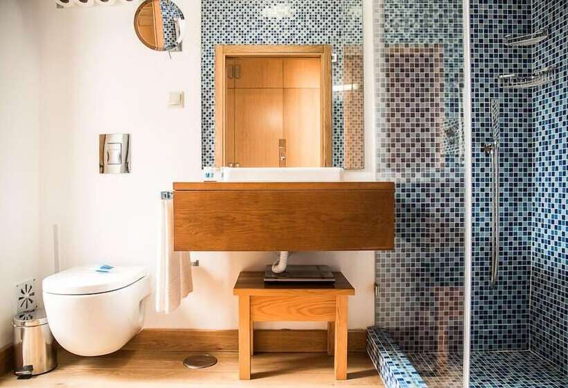 شقة غرفة واحدة, Casa Da Urra