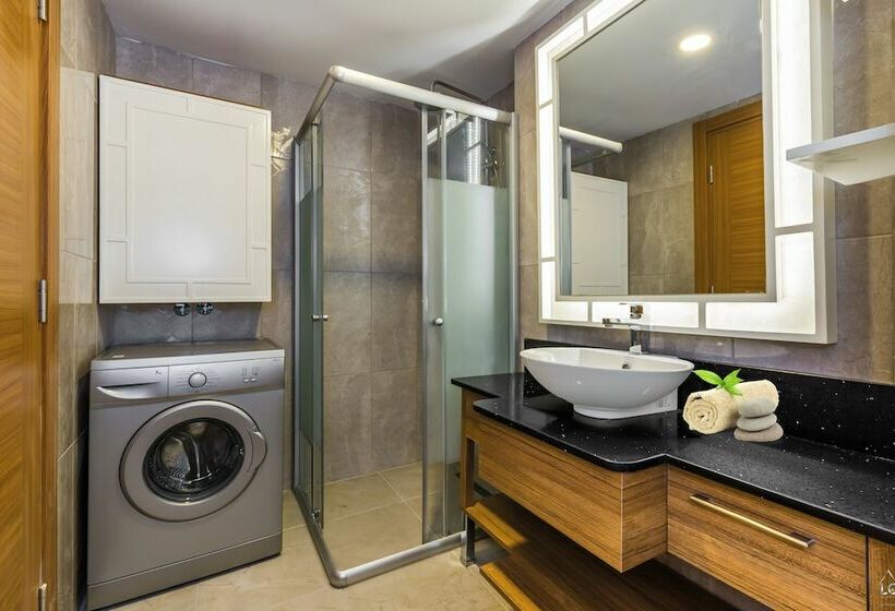 سوییت لوکس, Greenwood Suites Resort