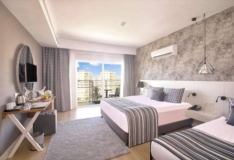 Люкс Повышенной Комфортности, Greenwood Suites Resort